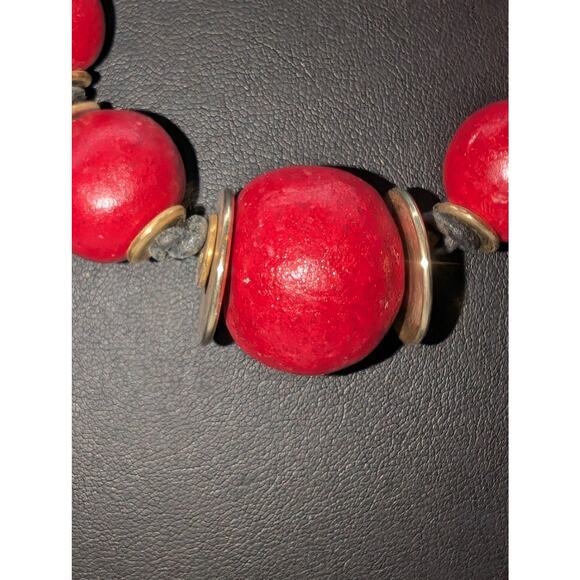 Mixed Jewelry of Red Black Gold Theme Five Piece Lot - Picture 4 of 10